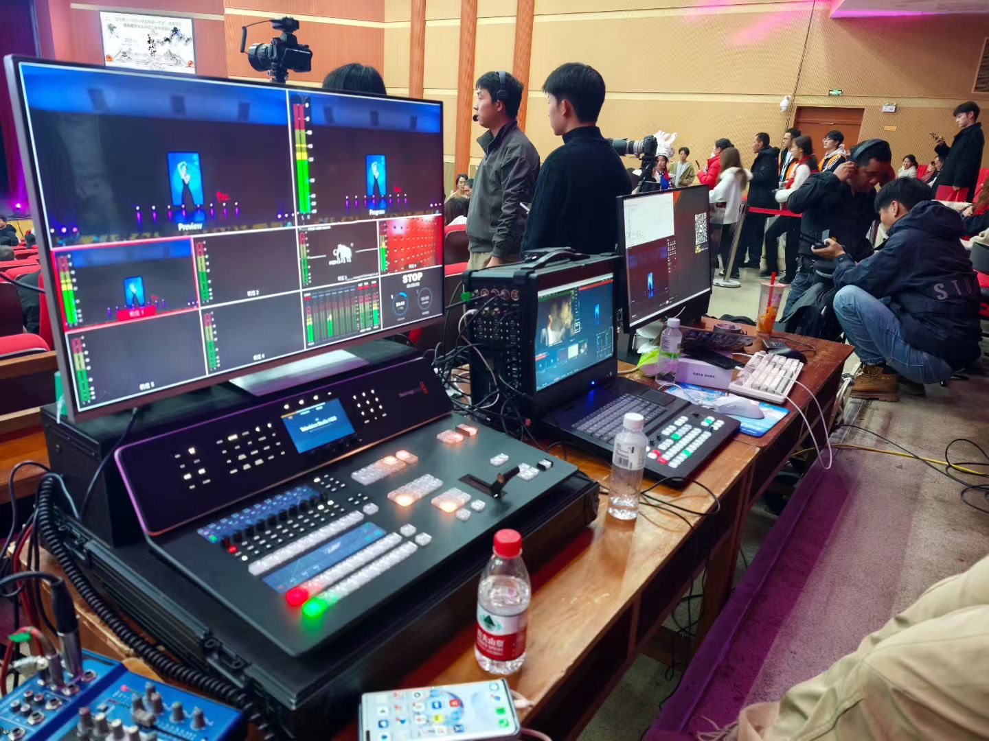 The live switching desk during a stage event